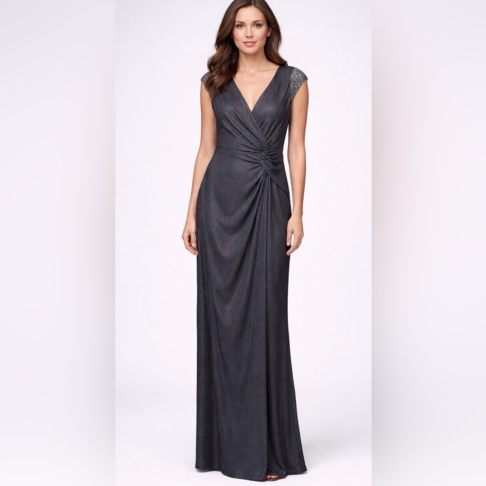 David Meister size 8 Elgaant grey/silver sequin dress
